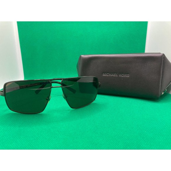Michael Kors Winnetka Sunglasses.  MKS301M Pre-Owned - Picture 1 of 4